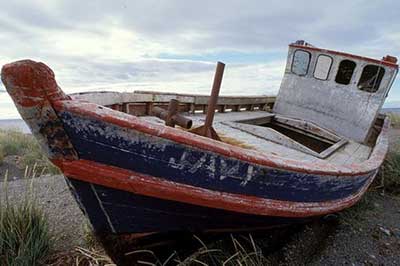 Altes Holzboot von Groß Zicker nach Stralsund