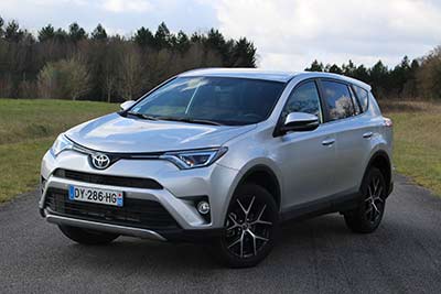 Toyota RAV4 de Cahors à Paris